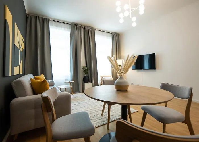 Aesthetic Newly Renovated Located Near Belvedere Castle, 15 Minutes From Stephansplatz Viena
