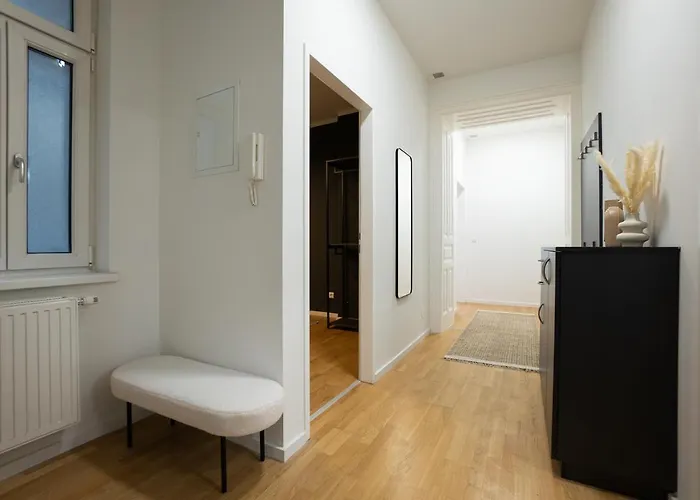Aesthetic Newly Renovated Located Near Belvedere Castle, 15 Minutes From Stephansplatz Viena
